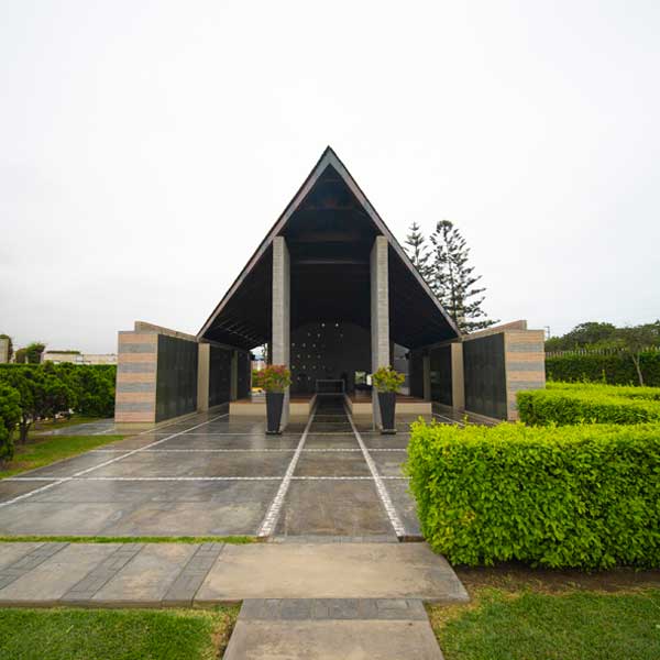 Camposanto Jardines de La Paz Lurín